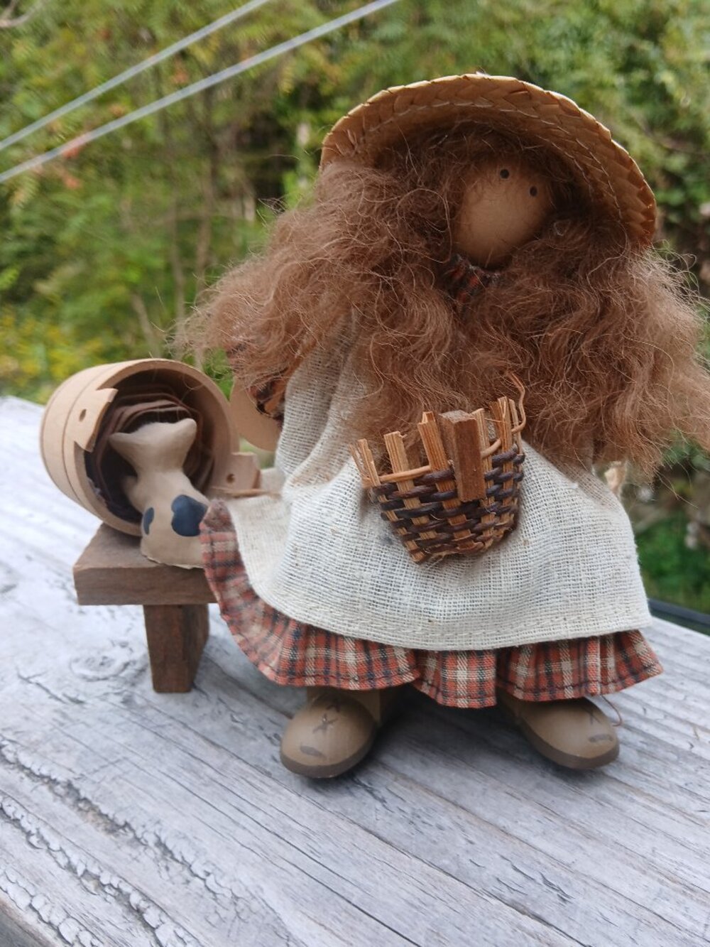 VTG Lizzie High wood doll basket weaver kitten folk primitive The little Ones